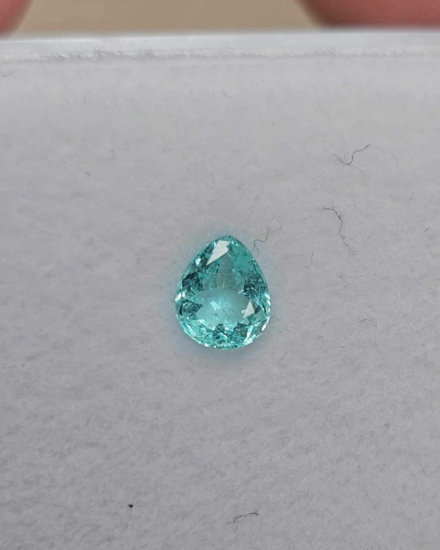天然帕拉伊巴碧璽（Neon Blue）正面實拍